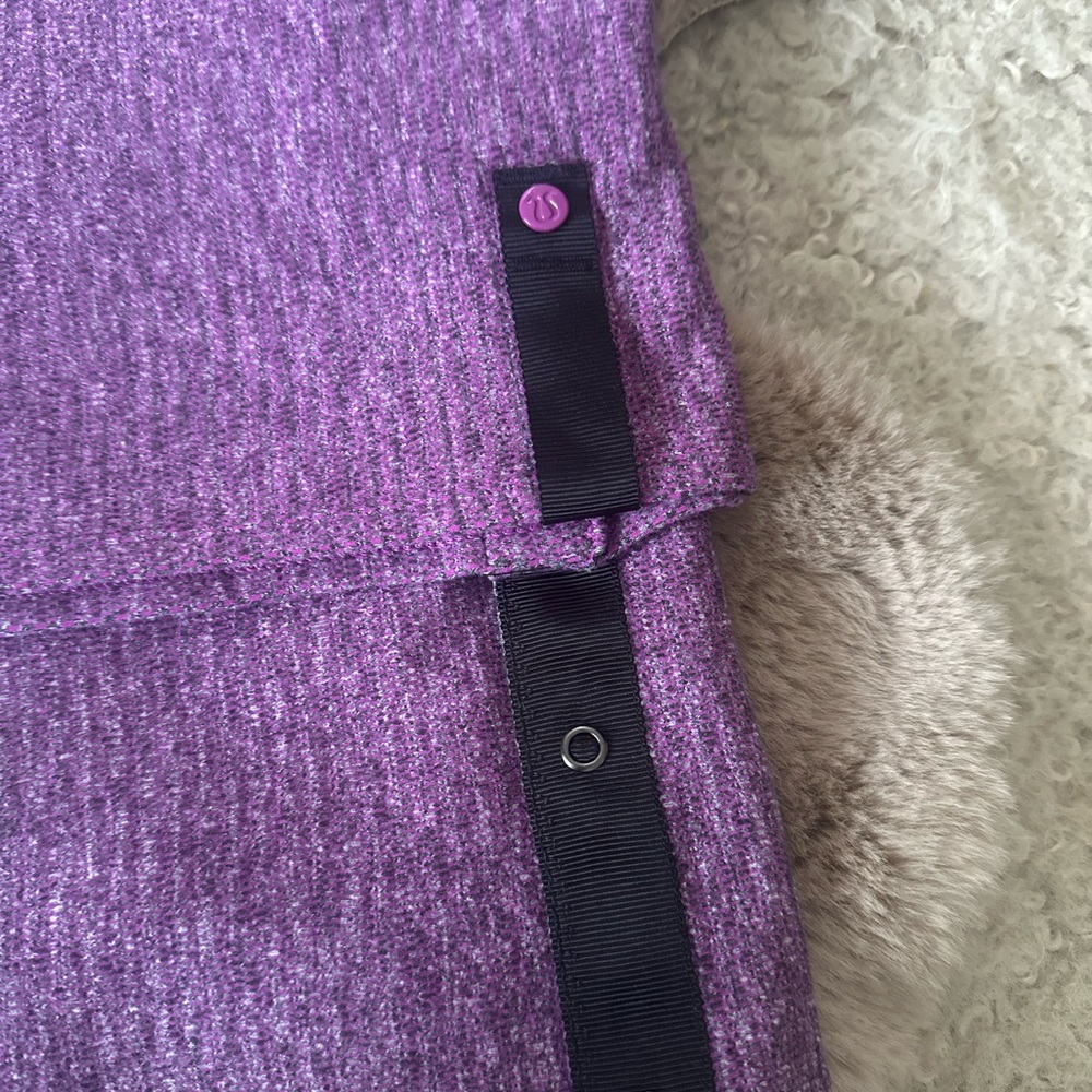 Lululemon Athletica Purple vinyassa scarf - Picture 5 of 5